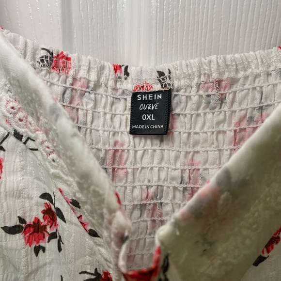 White Floral Romper Playsuit With Puff Sleeves Size 0X NWOT - Picture 5 of 6